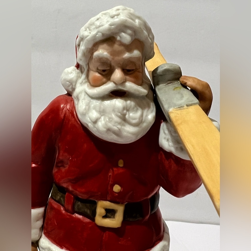 Rare Ceramic Santa Possible Dreams Santa’s Time Off Day On The Slopes Snow Ski - Picture 11 of 16
